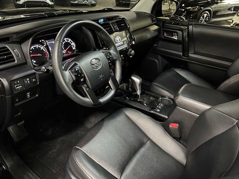Used 2021 Toyota 4Runner TRD Off-Road Premium w/ Moonroof Package AWD/4WD image 26