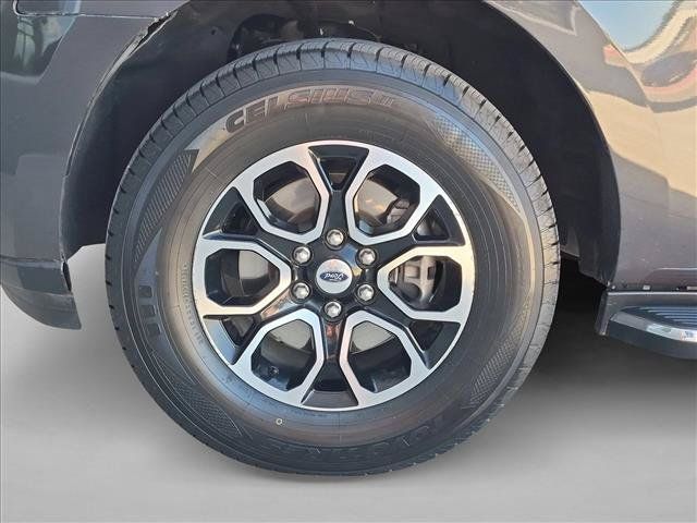 Used 2023 Ford Expedition XLT AWD/4WD image 24