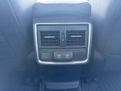 Used 2021 Subaru Forester Premium AWD/4WD image 25