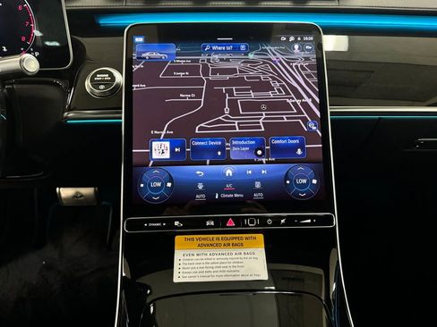 Used 2024 Mercedes-Benz Maybach S 680 4MATIC image 25