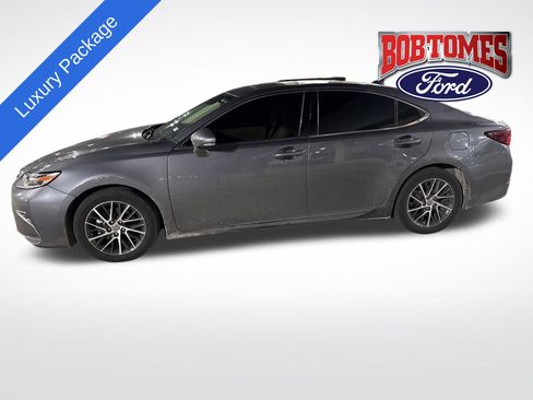 Used 2017 Lexus ES 350 w/ Luxury Package image 1