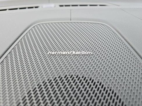 New 2026 Volvo XC60 B5 Ultra w/ Climate Package image 36