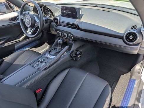 New 2026 MAZDA MX-5 Miata RF Grand Touring w/ Weather Package RWD image 21