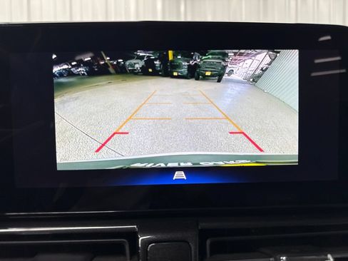 Used 2025 Chevrolet TrailBlazer LT FWD image 25