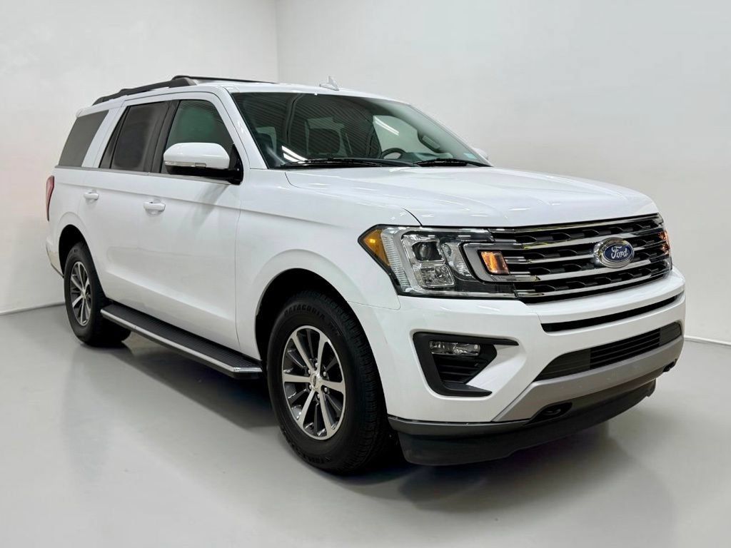 Used 2019 Ford Expedition XLT w/ Equipment Group 202A AWD/4WD image 5
