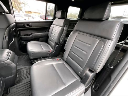 Used 2025 Hyundai Santa Fe Calligraphy image 20