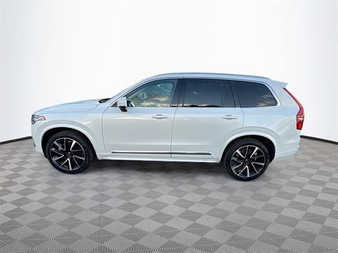 Used 2023 Volvo XC90 B5 Plus w/ Protection Package Premier image 9