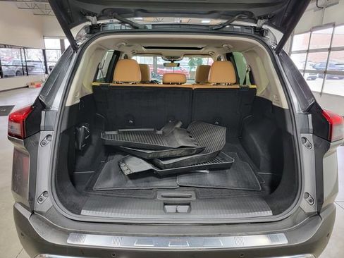 Used 2023 Nissan Rogue Platinum w/ Platinum Premium Package image 36