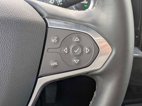 Used 2023 Chevrolet Traverse LT FWD image 30