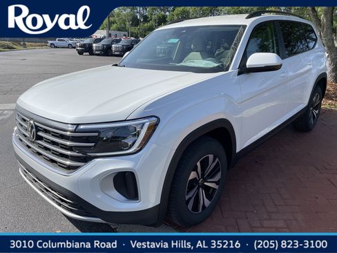 New 2026 Volkswagen Atlas SE FWD image 1