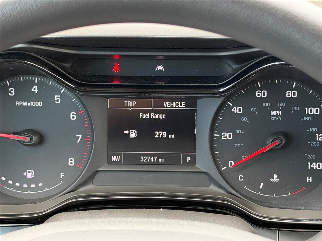 Used 2025 Chevrolet Trax LS FWD image 12