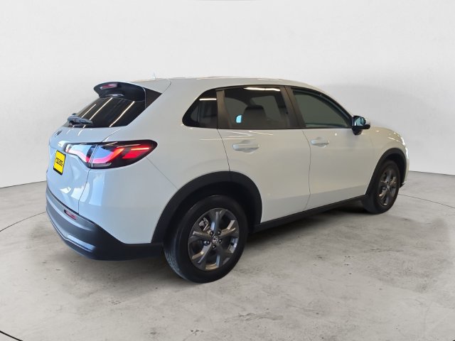 Used 2027 Honda HR-V LX image 5