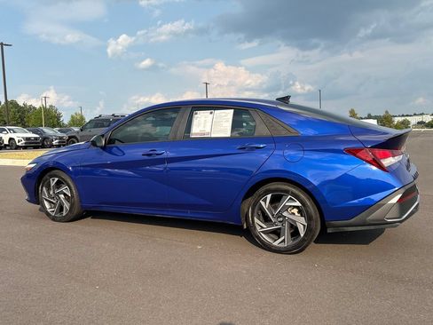 Certified 2025 Hyundai Elantra Sport FWD image 15