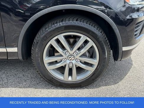 Used 2016 Volkswagen Touareg TDI AWD/4WD image 9