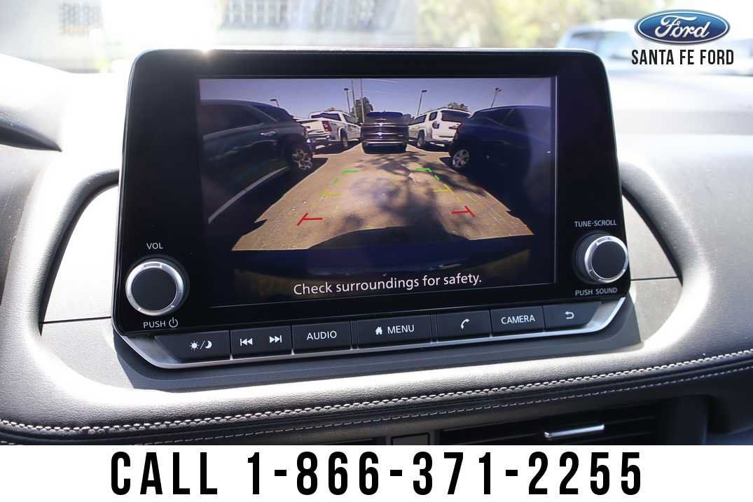Used 2024 Nissan Rogue SV FWD image 33