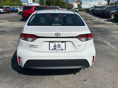 Used 2025 Toyota Corolla LE image 6