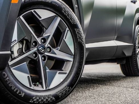 Certified 2025 Hyundai Tucson SEL FWD image 4