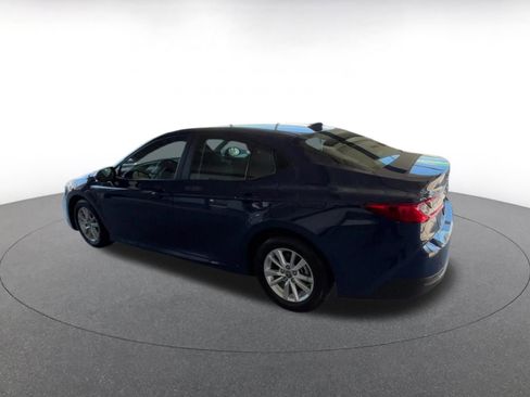 Used 2025 Toyota Camry LE image 11