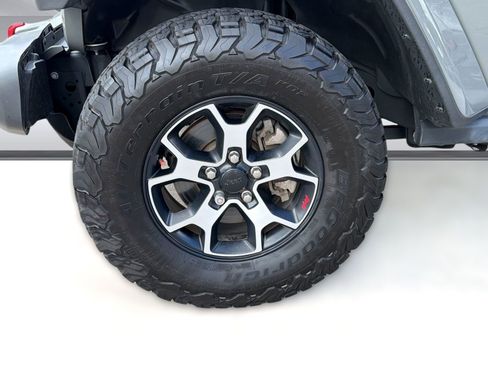 Used 2021 Jeep Wrangler Unlimited Rubicon AWD/4WD image 12