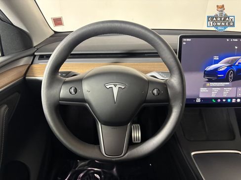 Used 2023 Tesla Model Y Performance AWD/4WD image 16