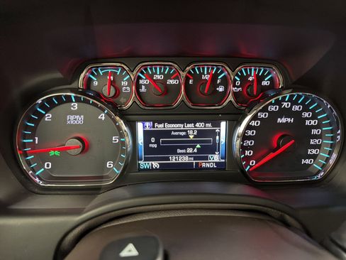 Used 2018 GMC Yukon SLT w/ Premium Edition image 19