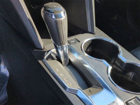 Certified 2017 Chevrolet Equinox LT w/ Convenience Package image 14