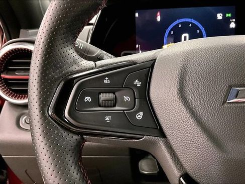 Used 2024 Chevrolet Trax RS w/ Sunroof Package image 27