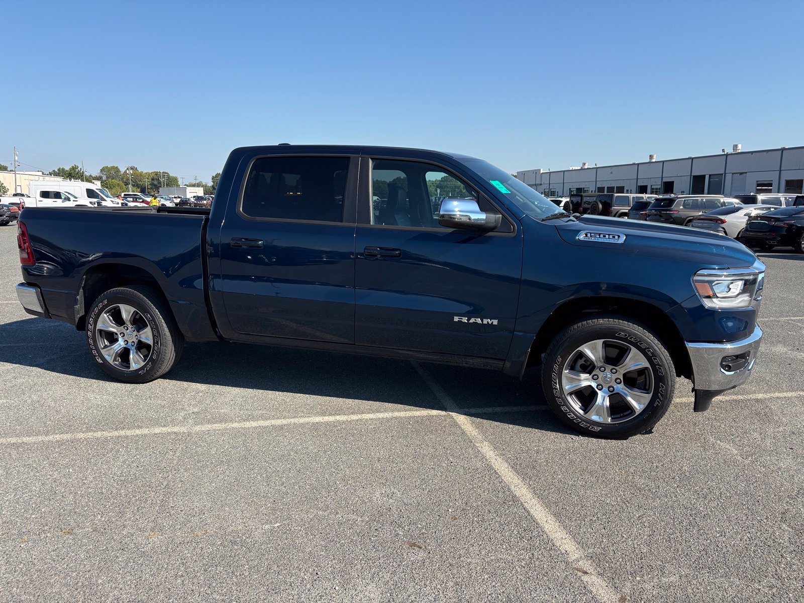 Used 2023 RAM 1500 Laramie AWD/4WD image 2