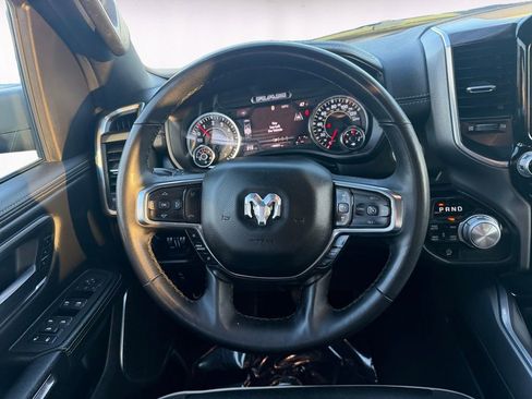 Used 2025 RAM 1500 Laramie image 12