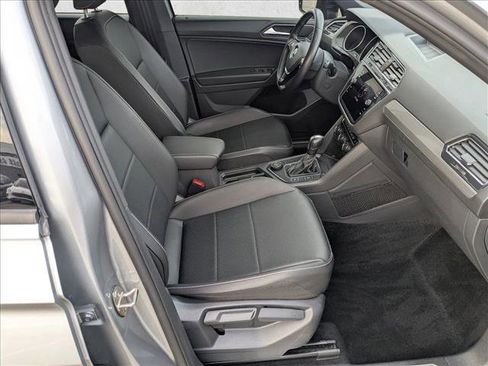 Used 2021 Volkswagen Tiguan SE R-Line image 23