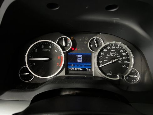 Used 2016 Toyota Tundra Platinum AWD/4WD image 9