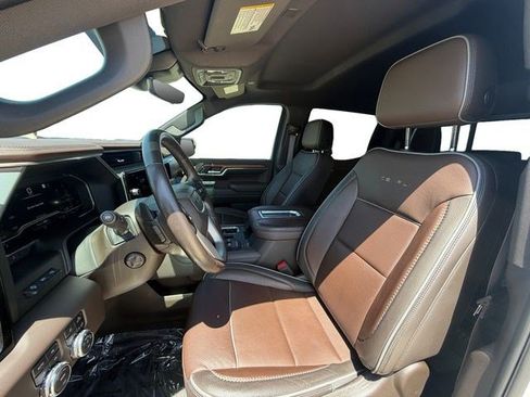 Used 2022 GMC Sierra 1500 Denali w/ Technology Package AWD/4WD image 10