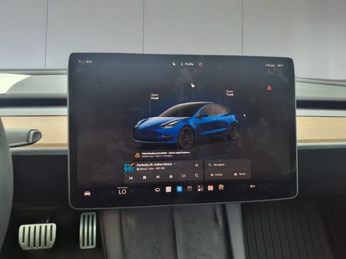 Used 2023 Tesla Model 3 Performance AWD/4WD image 9