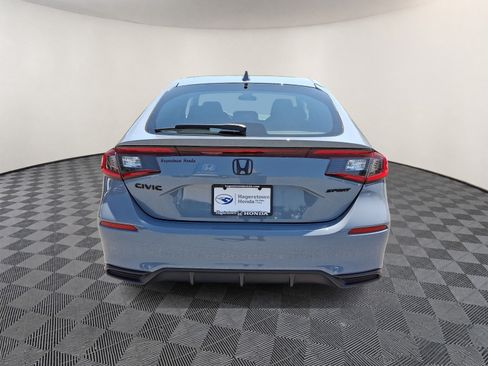 Used 2023 Honda Civic Sport image 5