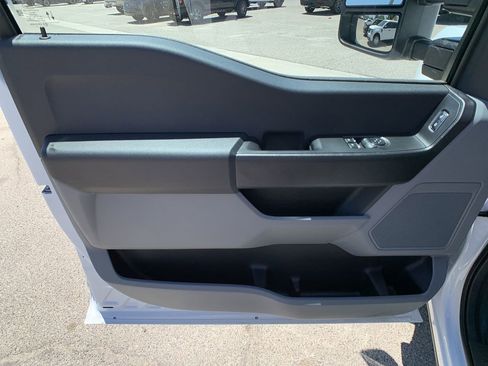 New 2025 Ford F350 XL w/ XL Chrome Package image 15