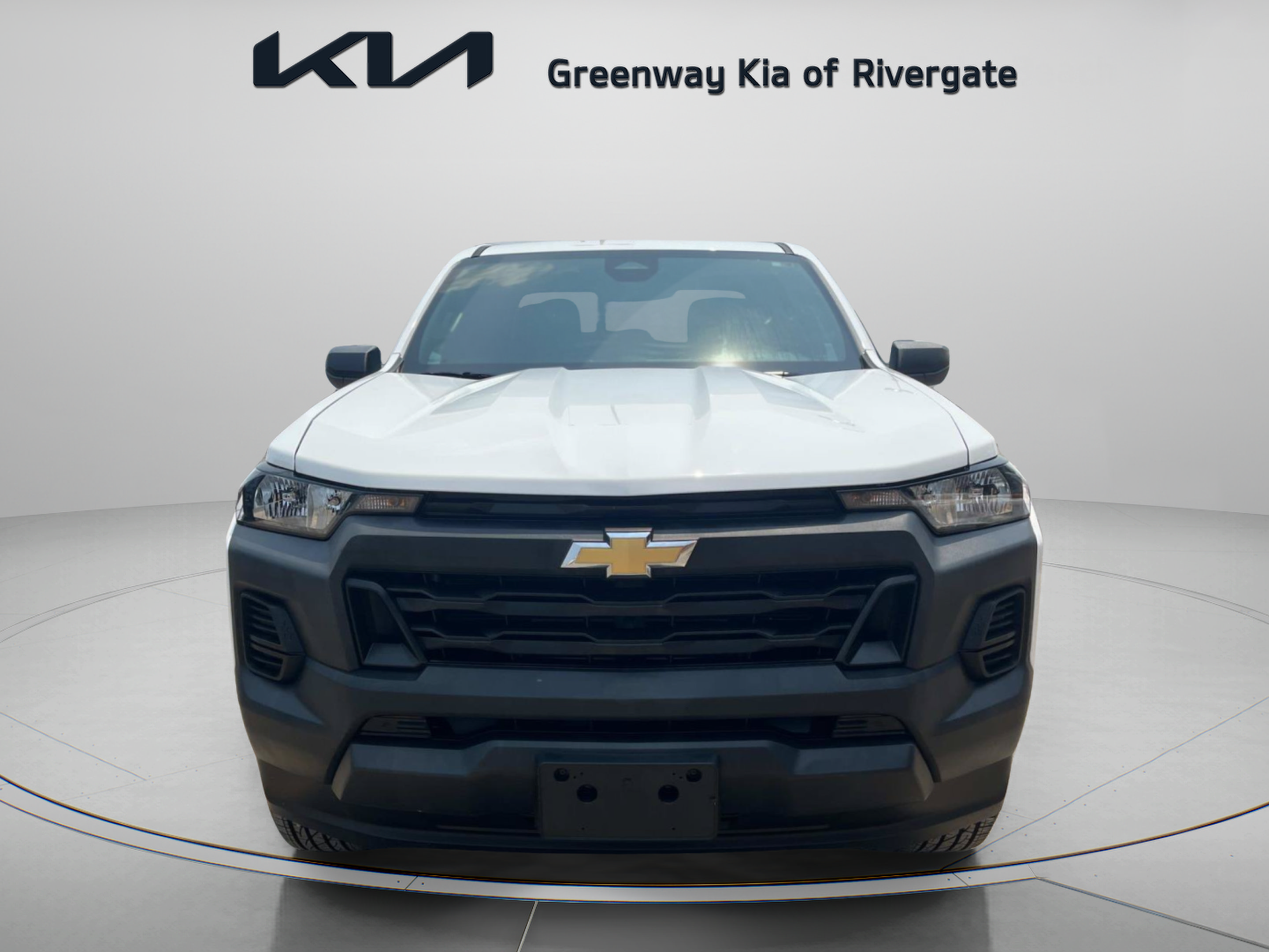 Used 2025 Chevrolet Colorado W/T RWD image 2