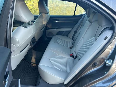 Used 2024 Toyota Camry SE image 13