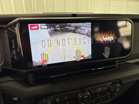 New 2026 Jeep Wrangler Unlimited Rubicon 392 w/ Quick Order Package 27X Moab AWD/4WD image 21