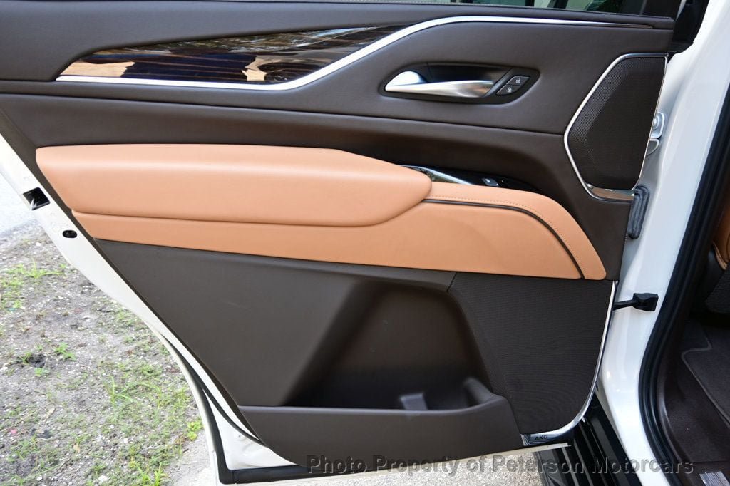 Used 2021 Cadillac Escalade Premium Luxury RWD image 44