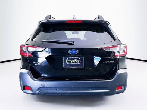 Used 2025 Subaru Outback Onyx Edition image 7