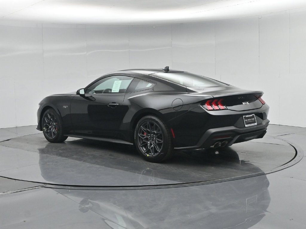 New 2026 Ford Mustang GT Premium w/ GT Performance Package RWD image 6