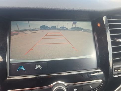 Used 2017 Chevrolet Trax LT w/ LT Convenience Package FWD image 15