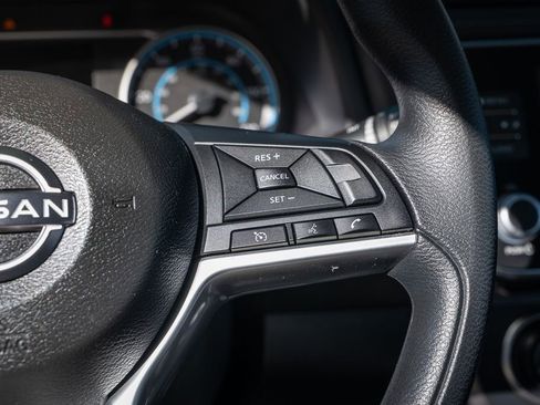 Used 2024 Nissan Leaf S image 21