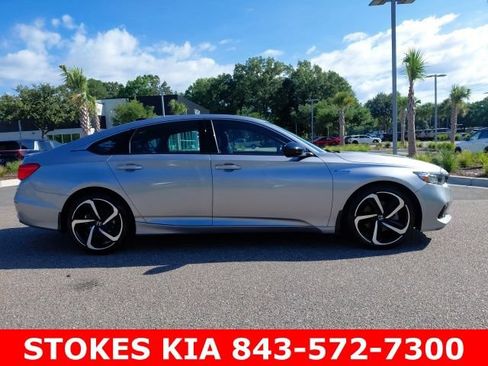Used 2022 Honda Accord Sport image 4