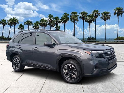 New 2025 Subaru Forester Premium image 2