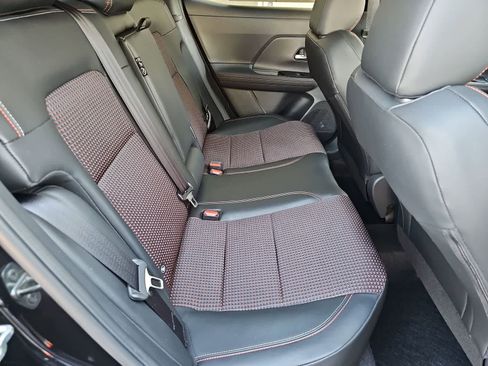 Used 2025 Nissan Kicks SR FWD image 17