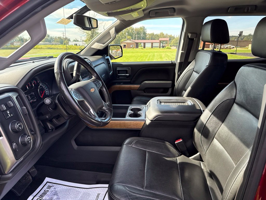 Used 2018 Chevrolet Silverado 1500 LTZ w/ Sport Package AWD/4WD image 12