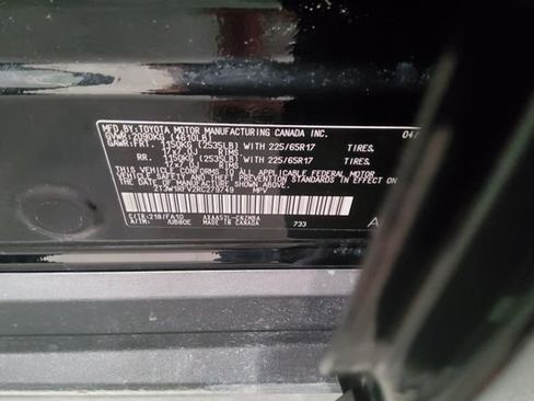 Used 2024 Toyota RAV4 XLE FWD image 38
