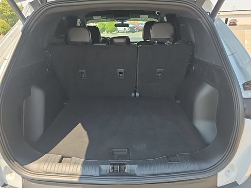 Used 2025 Ford Escape ST-Line w/ Cold Weather Package FWD image 5