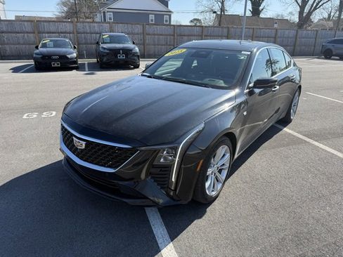 Used 2025 Cadillac CT5 Premium Luxury image 2